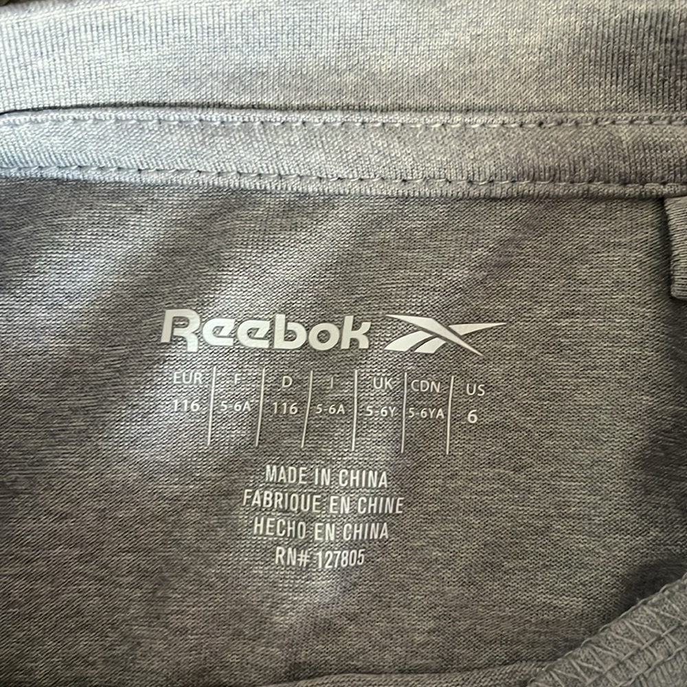 Kids Reebok teeshirt - Picture 3 of 4